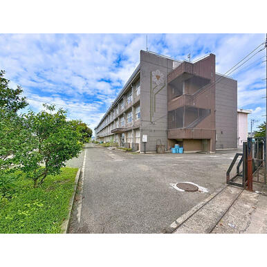 寒川町立　旭小学校