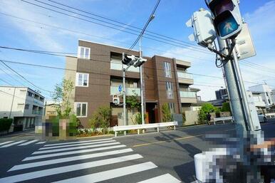 【外観】積水ハウス施工・３階建シャーメゾン（性能評価：耐震等級３、断熱等性能等級４相当）