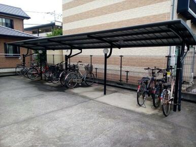 駐輪場　原付＆自転車のみ駐輪可能