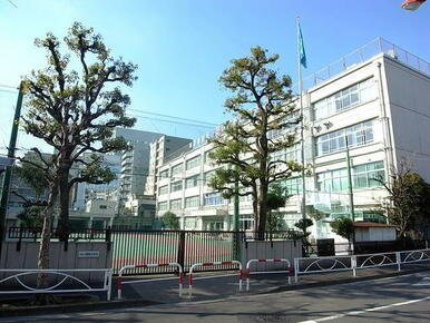 墨田区立両国小学校