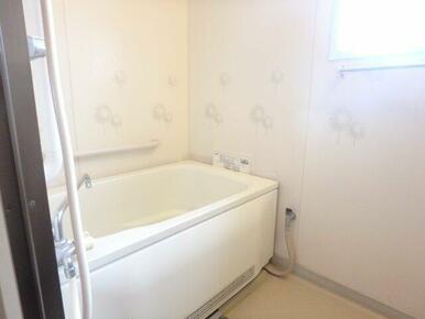 ゆったり過ごせるお風呂です