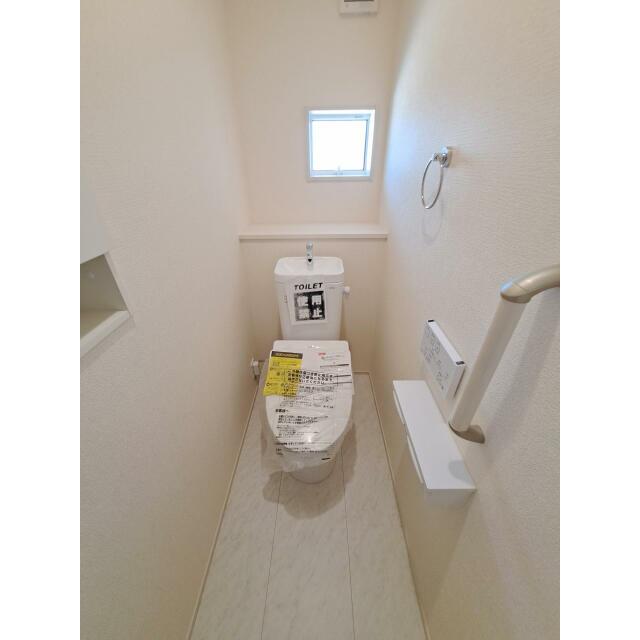 【トイレ/1号棟】清潔感溢れる快適なトイレです♪