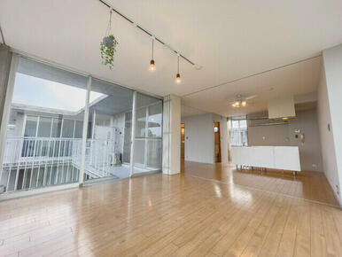 ★洋室★※家具家電は設備には含まれません。