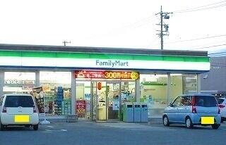 ファミリーマート松阪鎌田町店