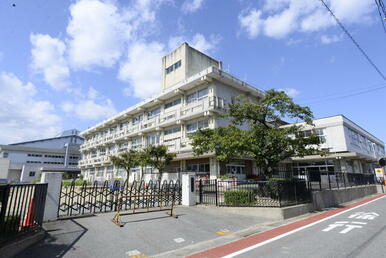 福島市立吉井田小学校