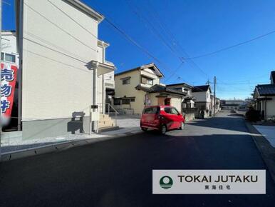 西側約6M幅員の公道。車の出し入れもスムーズに行えますね＾＾