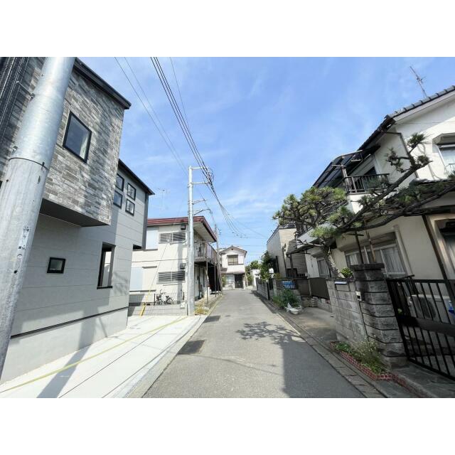 【外観写真】落ち着いた印象の外観デザインを採用。。ワイドバルコニーや全居室収納付き「3（4）・WIC・カ