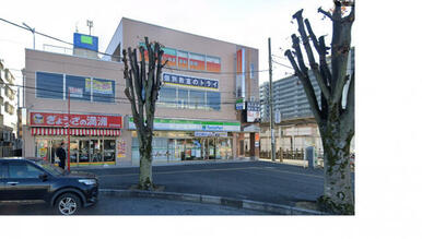 ファミリーマート若葉駅東口店