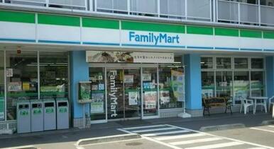 ファミリーマート八街四木店