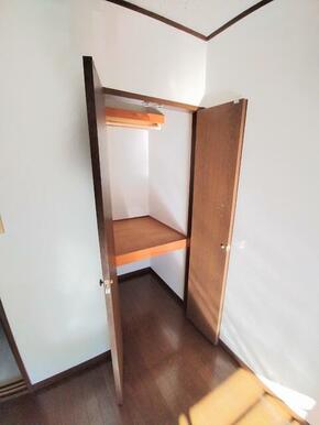 奥行きのある収納です