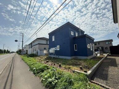 物件裏手にも庭スペース有ります♪