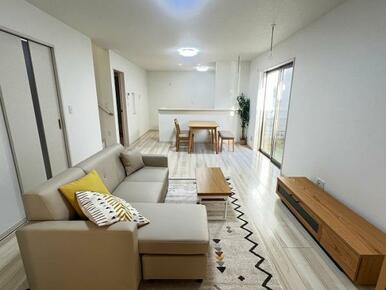 ニトリ家具付物件　LDK約17帖　別角度から