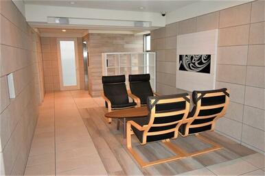 エントランス内