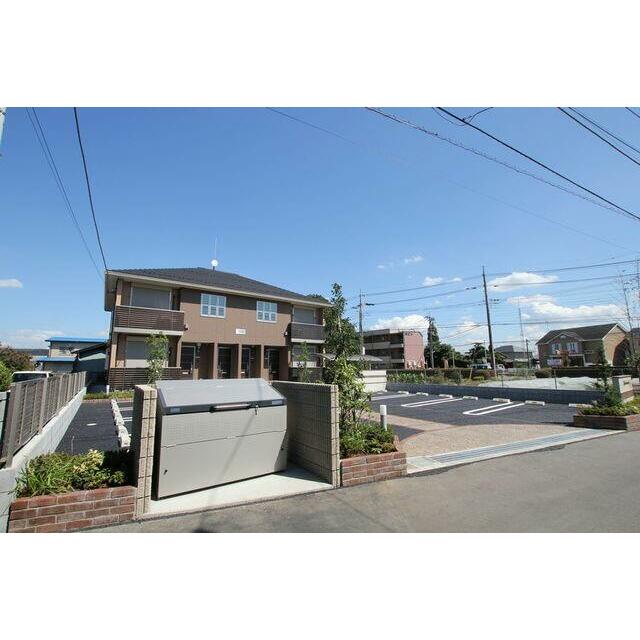 敷地内に入居者専用のごみ集積所がございます。