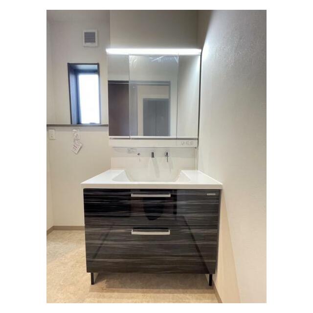 水が流れやすく、汚れがたまりにくい設計でお手入れもらくらくです＾＾