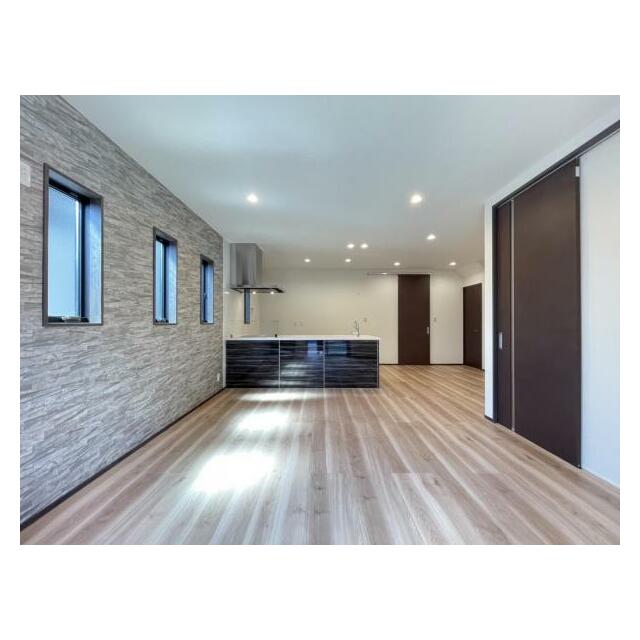 消耗品や家電などすっきり片付けられる収納スペースが2ヵ所＾＾