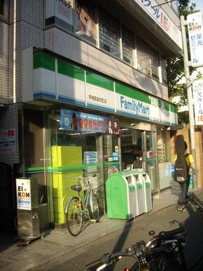 ファミリーマート早稲田馬場下町店