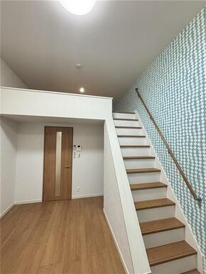 建築中のため類似物件の参考写真です