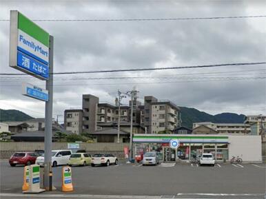 ファミリーマート　小倉上富野店