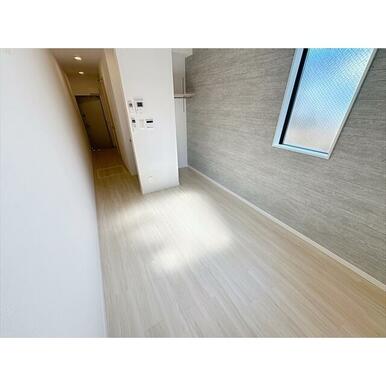 窓側から見たお部屋です