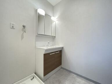 洗面台「新品交換済みです。」