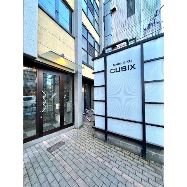 別角度からの外観