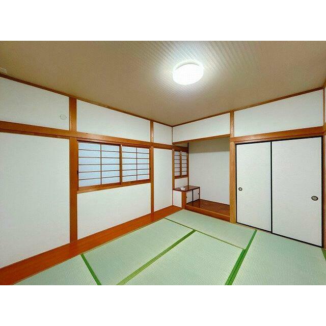 「１階和室」畳表替えを行いました。