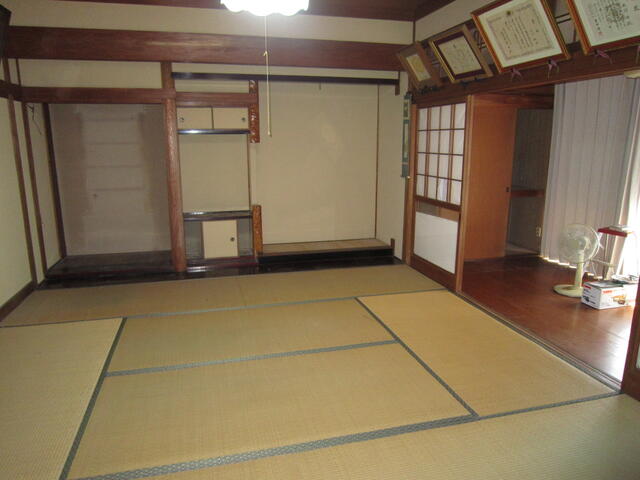 物件画像 直方市 大字感田 (感田駅) 2階建 5DK