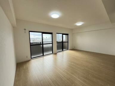 「LDK」約12.5帖の日当たり良好な空間です