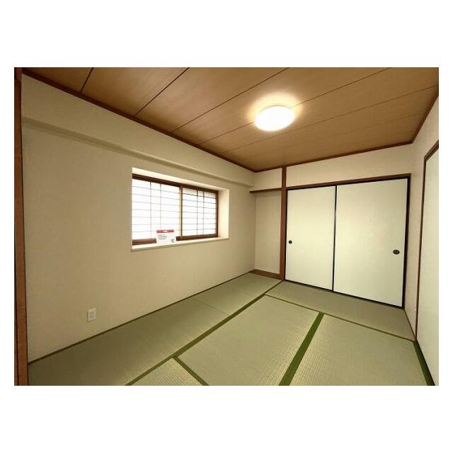 「和室」畳の表替え、襖障子張替えを行いました。