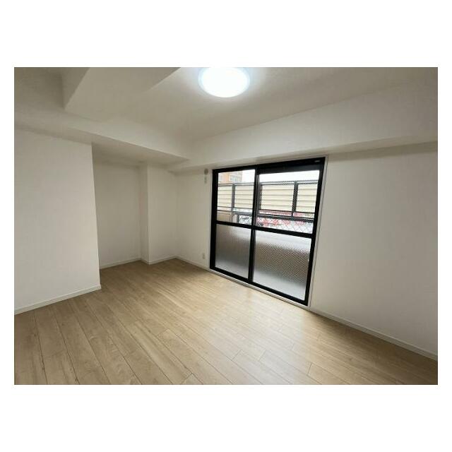 「最北洋室」こちらのお部屋にもバルコニーがございます。