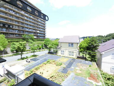 ★遮るものがなく日当たり良好です★