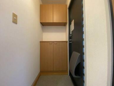 シューズボックス