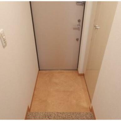 玄関です♪※別部屋参照、現状を優先します※