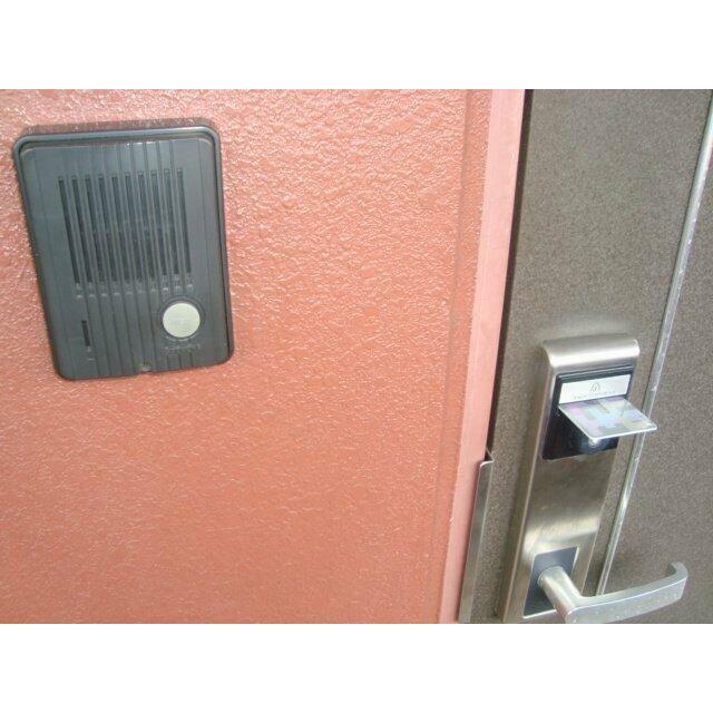 玄関（カードキー）