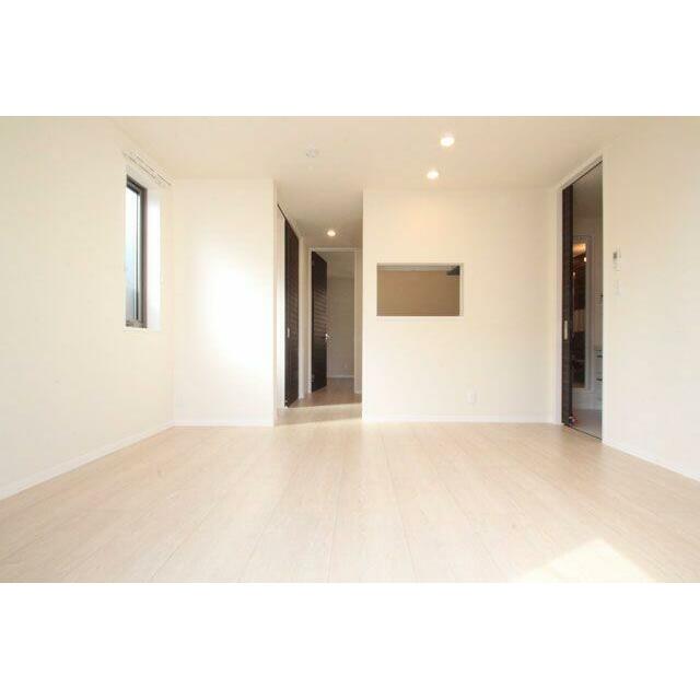 【リビング】家具・家電の配置がし易い間取りです♪