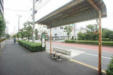 『豊島八丁目バス亭（徒歩２分※１５０ｍ）』からは、王子駅、池袋駅方面へ向かう事が出来ます☆
