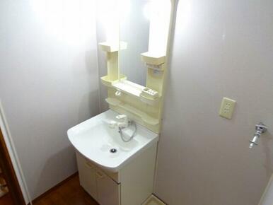 洗髪洗面化粧台