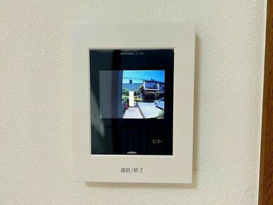 「ＬＤＫ」モニター付きインターホンを設置しております。