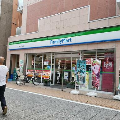 ファミリーマート木月三丁目店