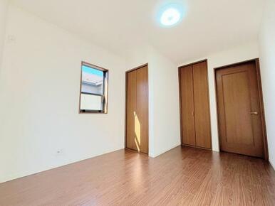 「南西側洋室約5.2帖」クロス、床新規施工済みです