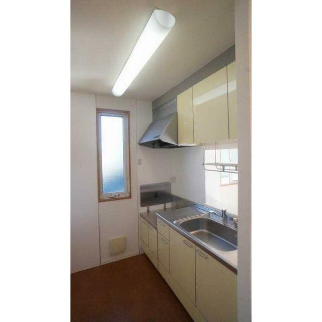 【キッチン】人気の対面式ですので、料理をしながら家族の様子も見ることが出来ます！