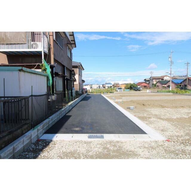 11月1日撮影 前面道路（南→北）