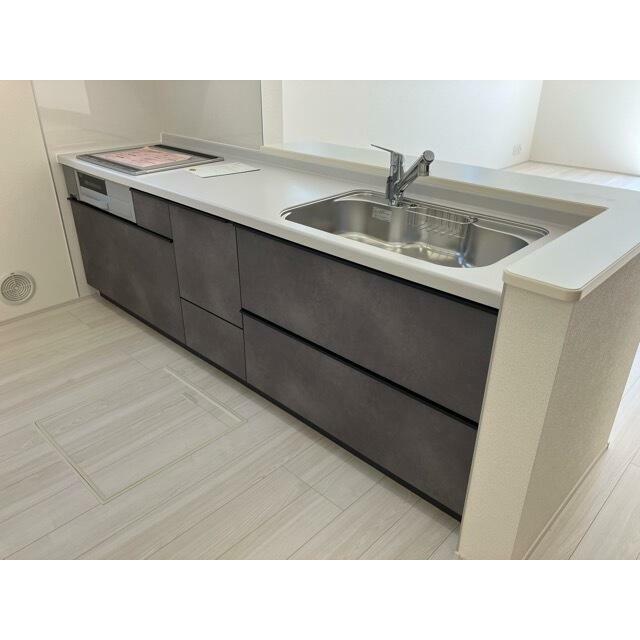 汚れ知らずのIHクッキングヒーターは料理好きの強い味方（1号棟）