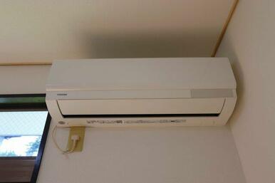 必須アイテムのエアコンも完備しております