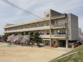 丸亀市立城東小学校