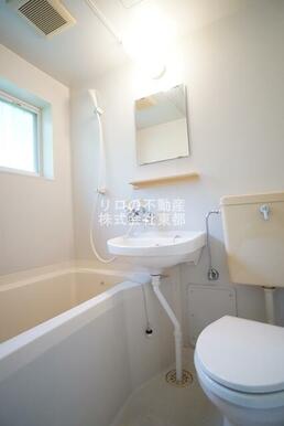 お掃除がしやすい３点ユニットバスです☆