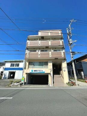 オートロック付きマンションです