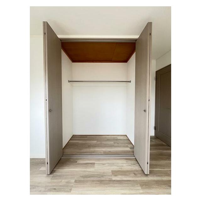 「2F洋室約8.5帖」クローゼット収納付き