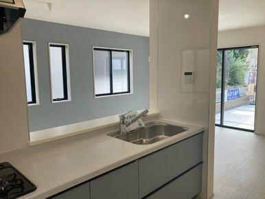 自分好みの工夫も楽しめるカウンターキッチン（2号棟）